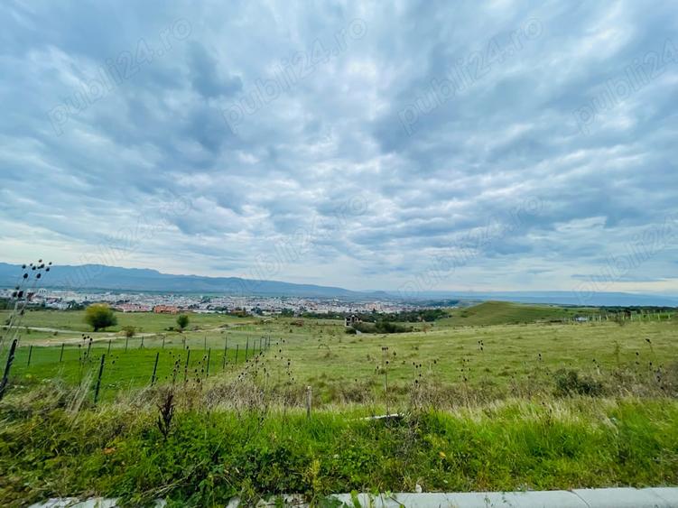 Teren de 482 mp, în Vulcan