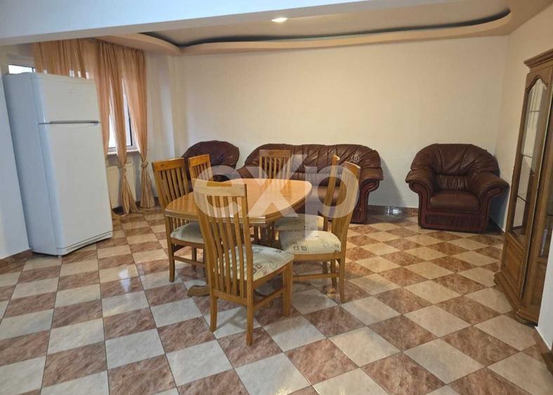 Apartament cu 3 camere decomandat, mobilat în Găvana