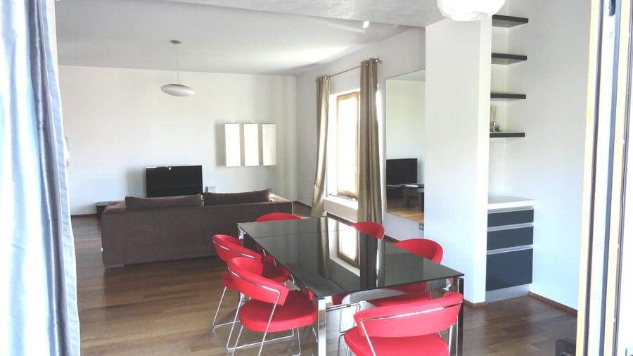 Apartament cu 3 camere decomandat în Grigorescu