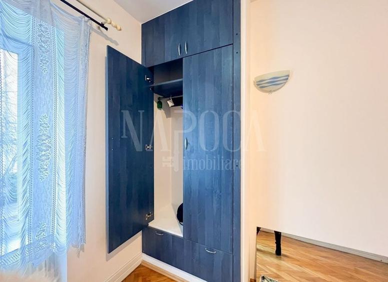 Apartament cu 3 camere decomandat în Gruia
