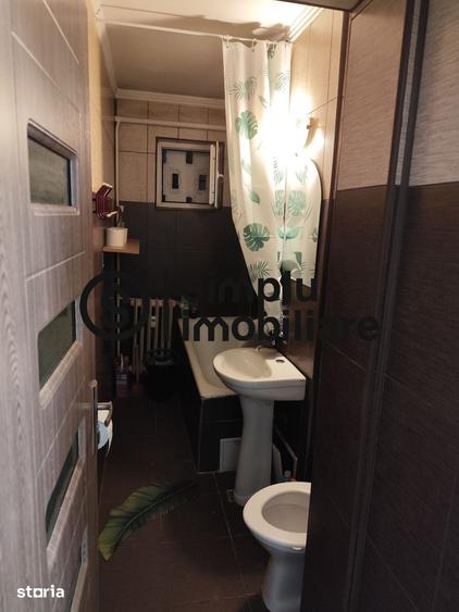 Apartament cu 2 camere în Craiovița Nouă