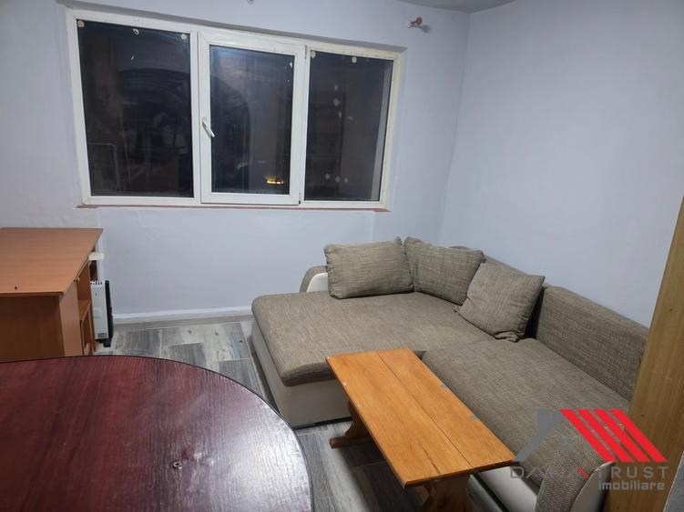 Complexul Studentesc - Garsoniera  17 mp - 200 euro - 14