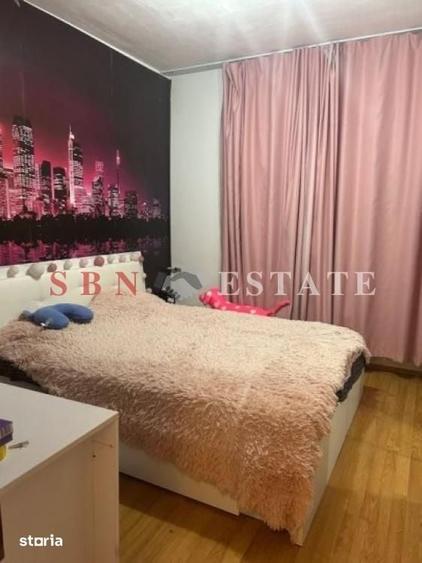 Apartament cu 3 camere semidecomandat în Rahova