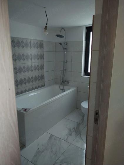 Casă individuală cu 5 camere cu Canalizare în Sud