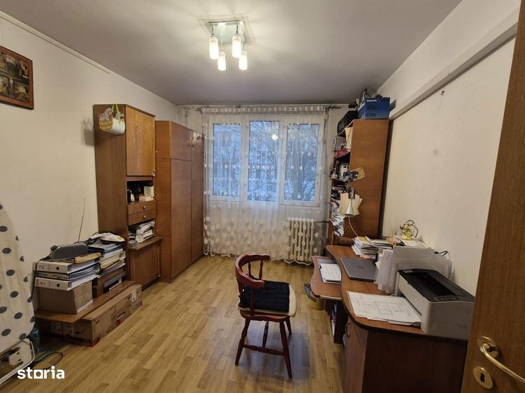 Apartament cu 4 camere decomandat în Militari