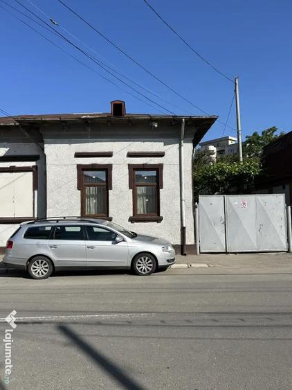 Casă cu 4 camere în Ultracentral