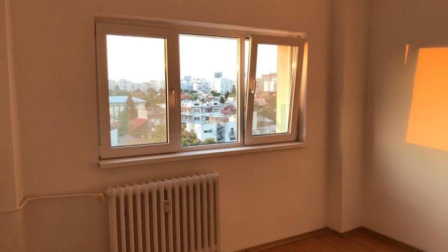 Apartament cu 2 camere decomandat în Banu Manta