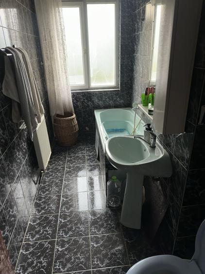 Apartament cu 3 camere în Cornișa