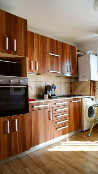Apartament cu 3 camere semidecomandat, mobilat în Florești — fotografia 2