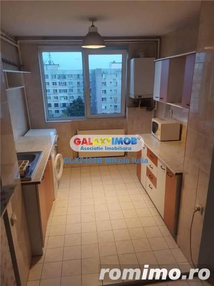 Apartament cu 3 camere semidecomandat în Drumul Taberei