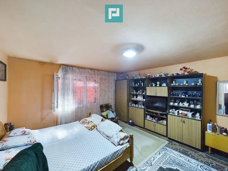 Casă cu 2 camere cu Teren 456 Mp în Ghioroc
