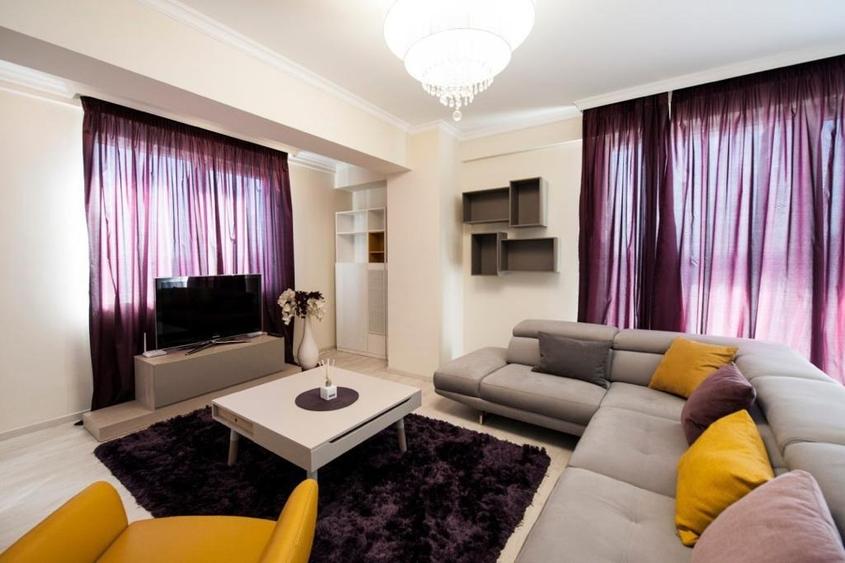 Apartament cu 2 camere semidecomandat în Central