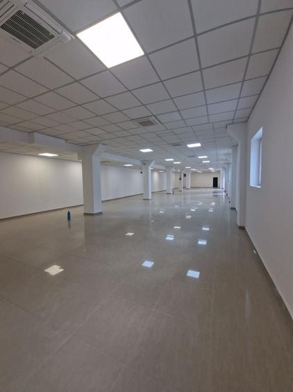 Spațiu comercial, de 200 mp, în Exterior Vest