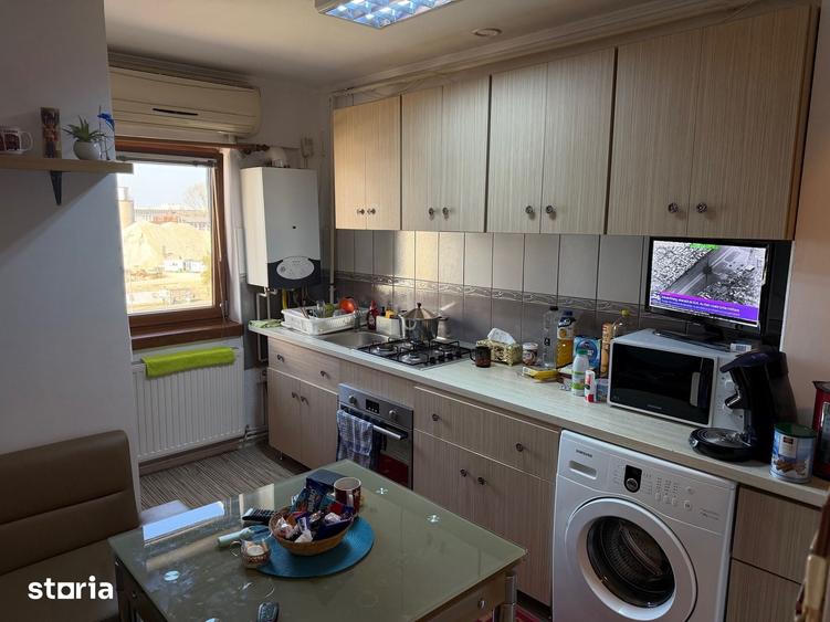 Apartament cu 2 camere decomandat în Carpați 2