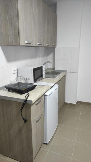 Garsonieră decomandată în Central
