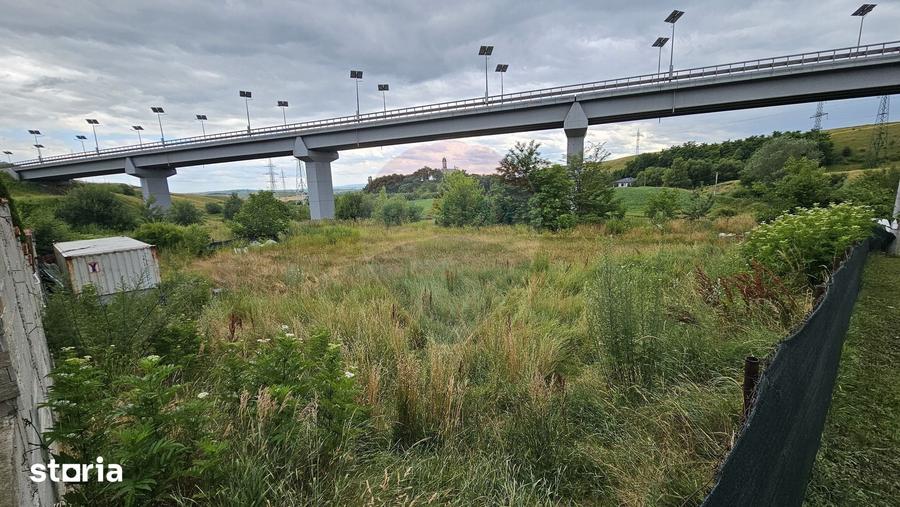 Teren de 2700 mp, în Central