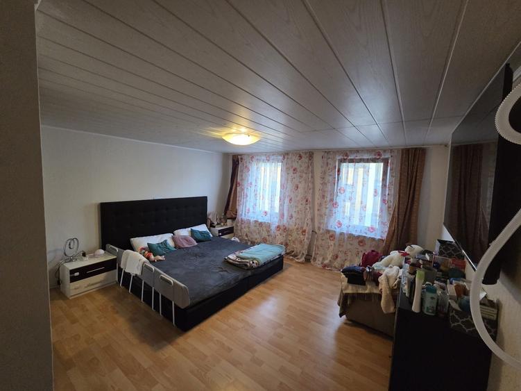 Casă cu 4 camere în Felnac