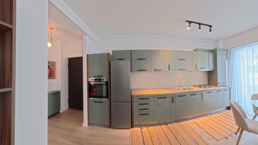 Apartament cu 2 camere semidecomandat în P-ța Alba Iulia