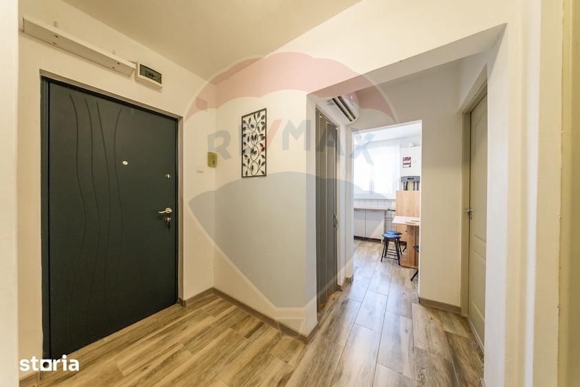 Apartament cu 2 camere decomandat în Romanilor