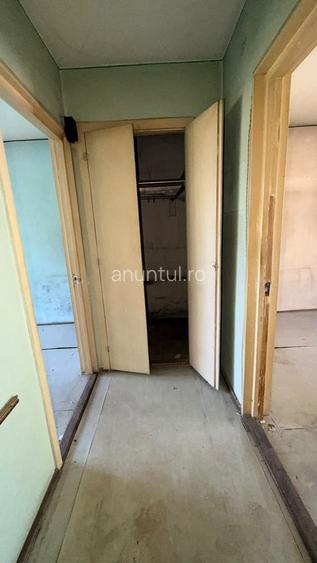 Apartament semidecomandat în Militari
