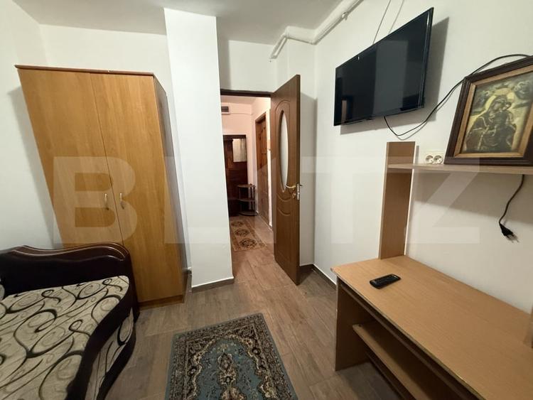 Garsonieră semidecomandată, mobilată în Micro 11