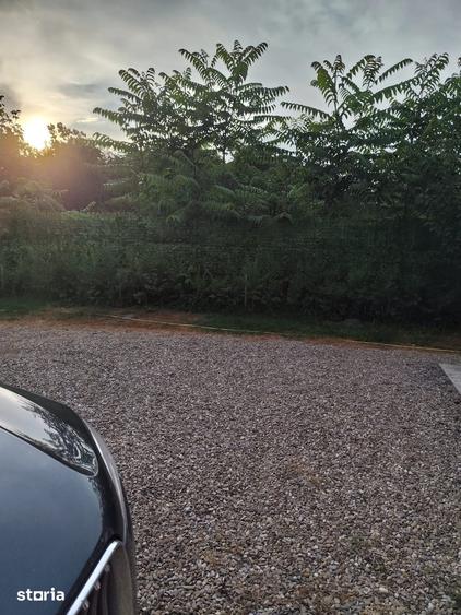Casă cu 5 camere cu Teren 1468 Mp în Meri
