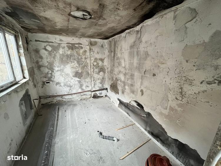 Casă cu 4 camere în Chitila