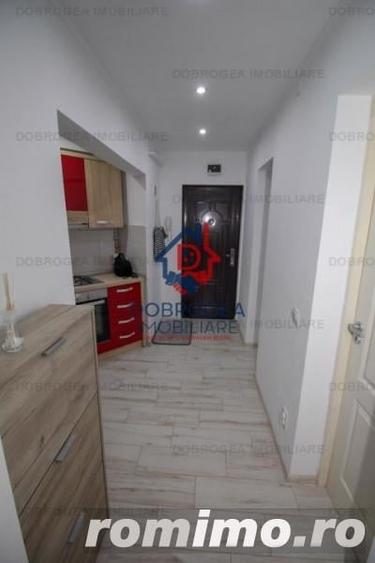 Garsonieră decomandată în Central