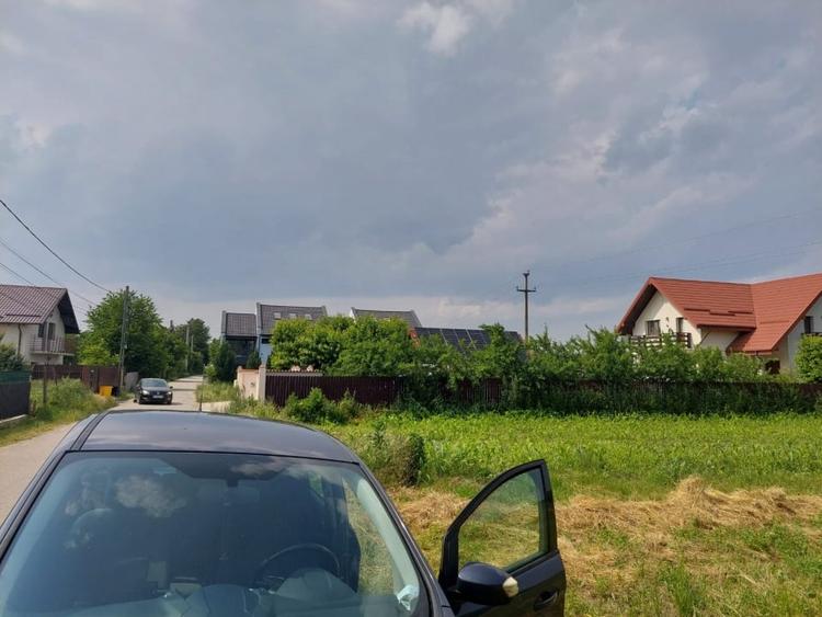 Teren Construcții intravilan de 3800 mp, în Lilieci