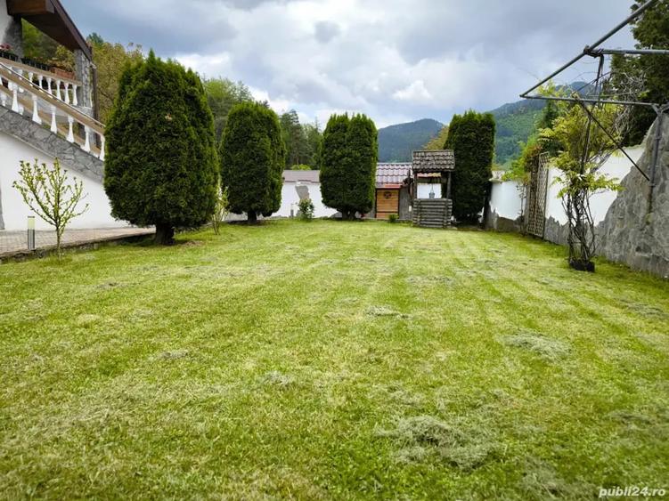 Casă cu 6 camere în Central