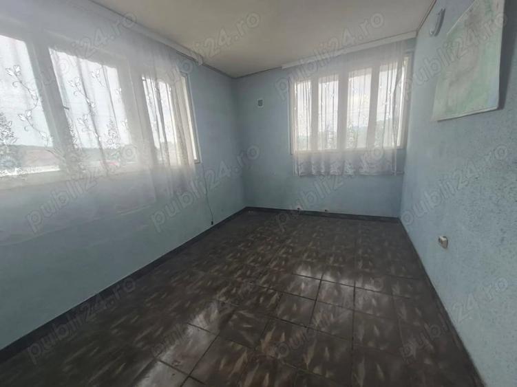 Spațiu comercial, de 266 mp, în Ciritei
