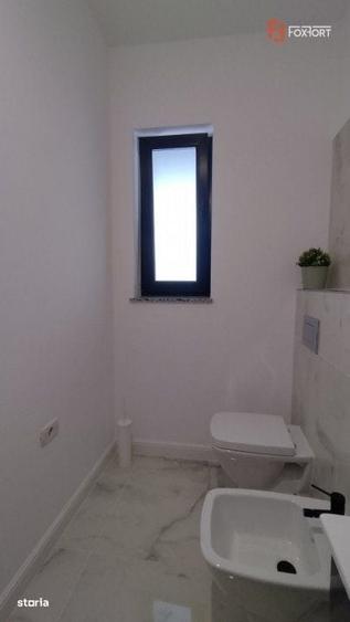 Casă cu 3 camere în Est