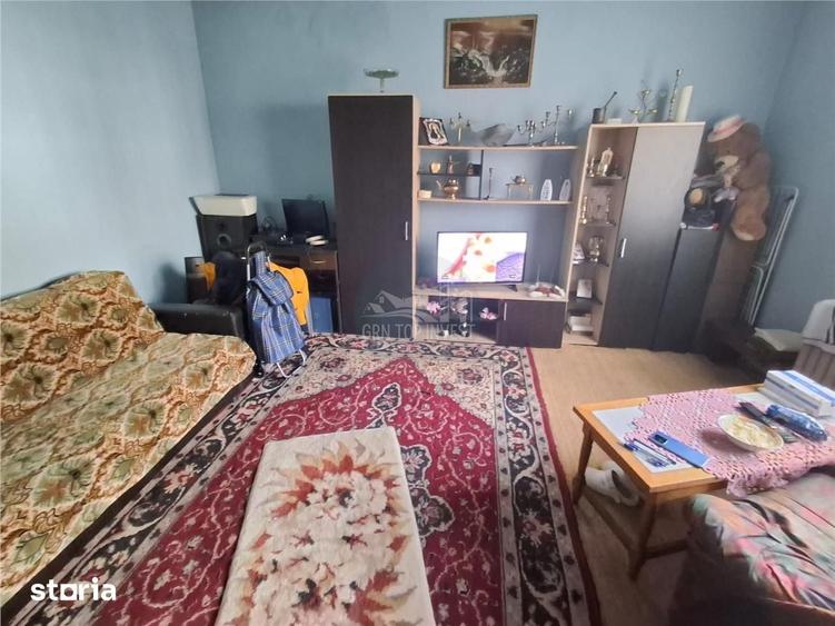 Casă cu 2 camere cu Teren 120 Mp în Vasile Aaron