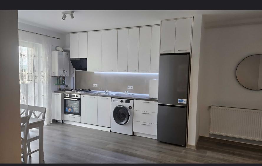 Garsonieră decomandată în Central