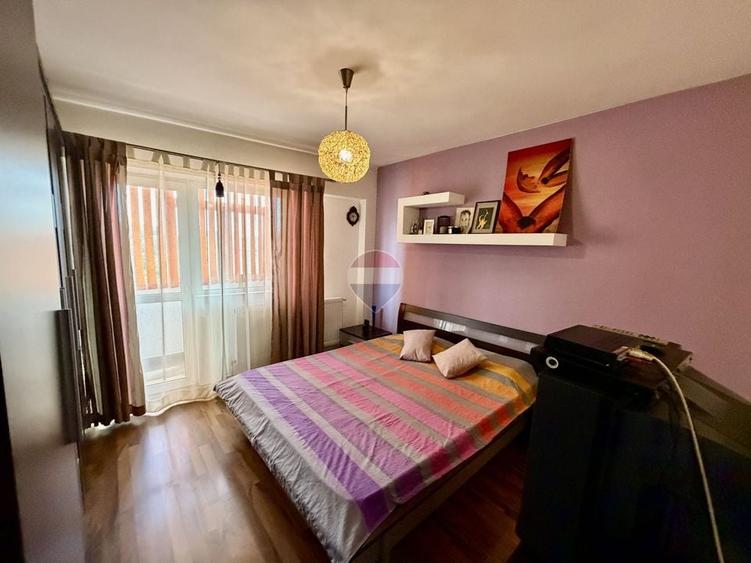 Apartament cu 3 camere decomandat în Ultracentral