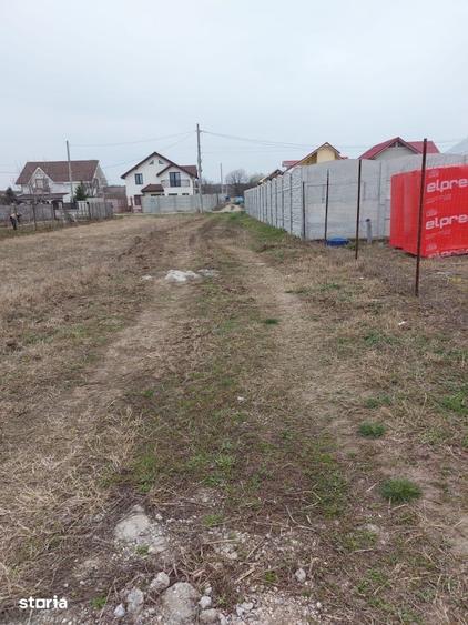 Teren de 472 mp, în Malu Mare