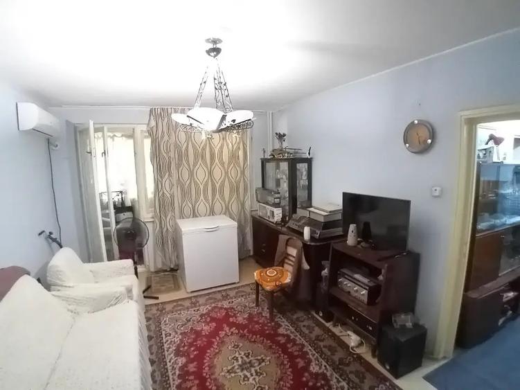 Apartament cu 2 camere decomandat în Unirii