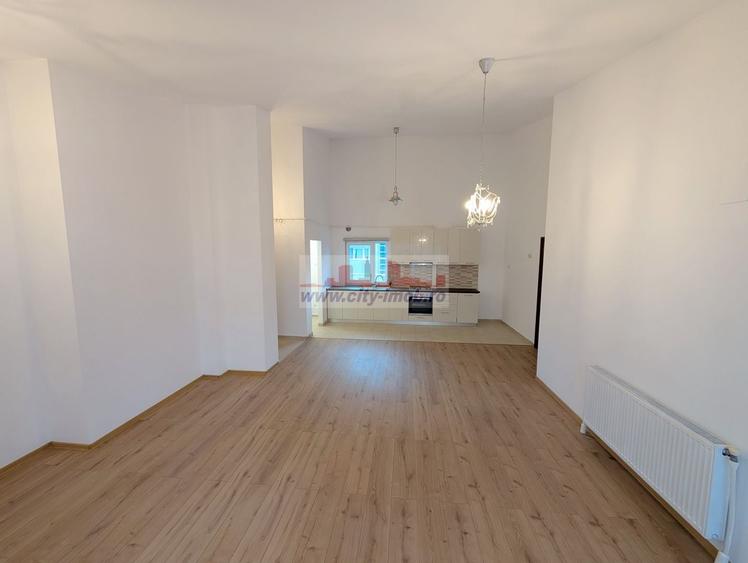 Apartament cu 2 camere semidecomandat în Băneasa