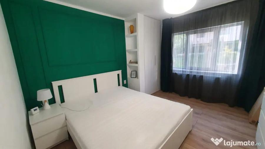 Apartament cu 3 camere decomandat în Între Lacuri