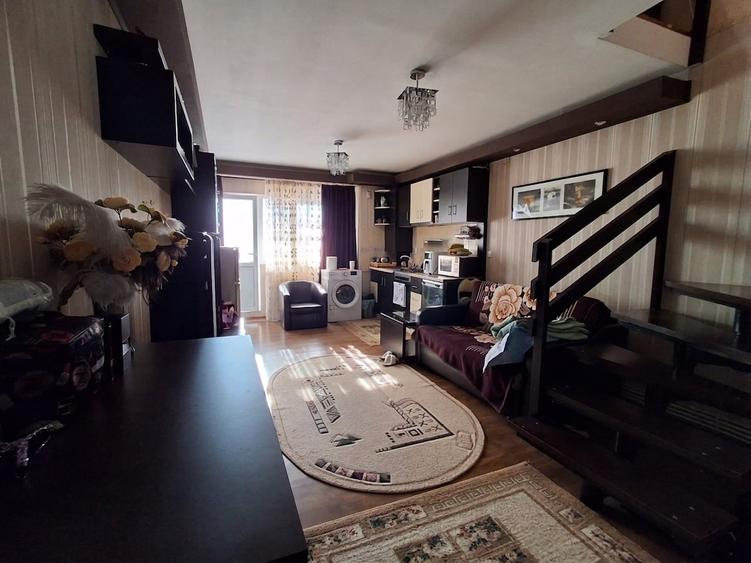 Apartament cu 2 camere decomandat, mobilat în Nicolina