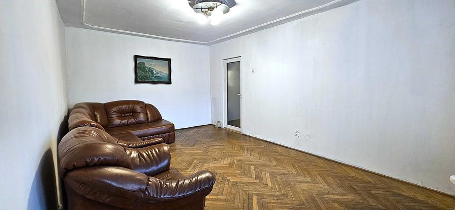 Apartament cu 2 camere decomandat în Exterior Vest