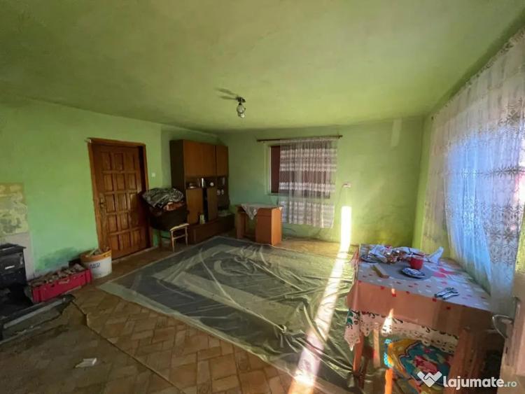 Casă cu 2 camere cu Teren 2751 Mp în Lucăcești