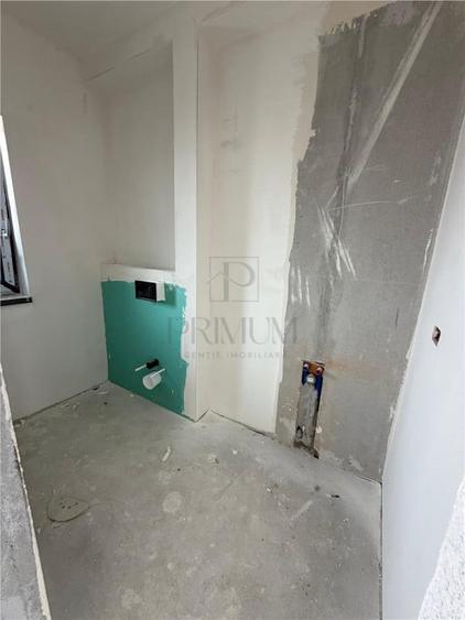 1/2 DUPLEX DE V#194;NZARE - MO#536;NI#538;A NOU#258; - ZONA - 1