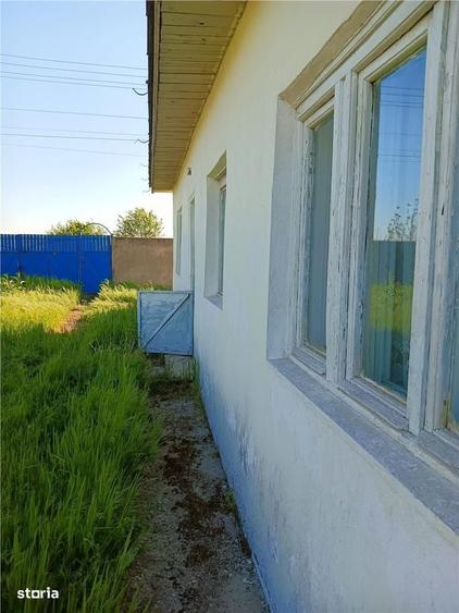 Casă cu 3 camere în Novaci