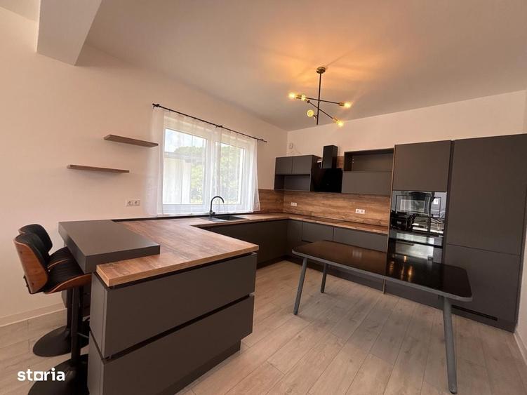 Casă cu 4 camere cu Teren 925 Mp în Cisnădioara