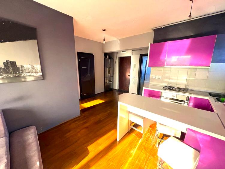 Apartament cu 3 camere decomandat, mobilat în Faleza Nord