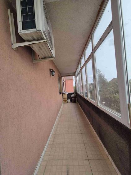 Apartament cu 2 camere în 1 Decembrie