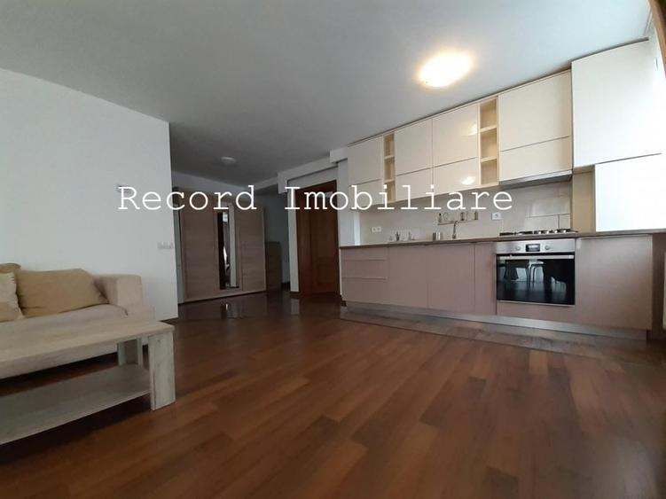 Apartament cu 2 camere semidecomandat în Florești