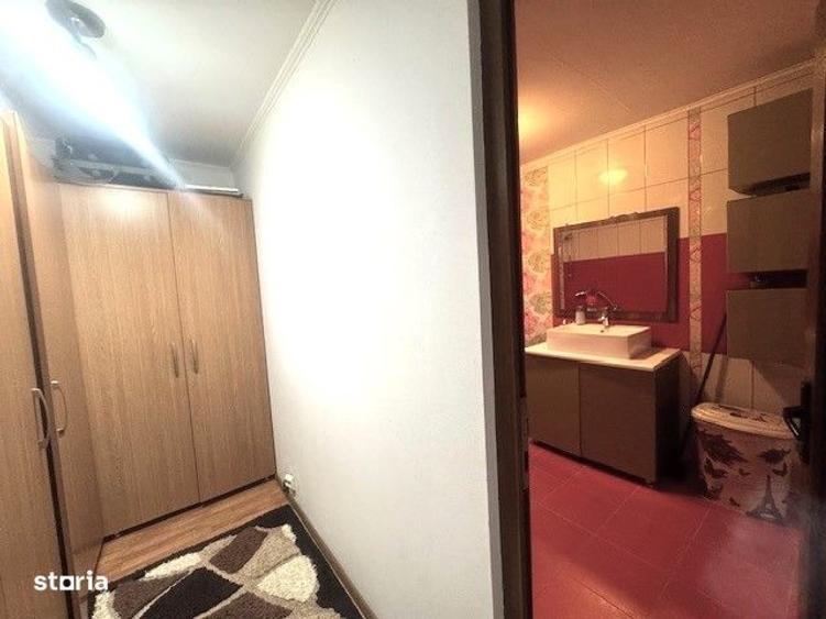 Casă cu 4 camere cu Teren 382 Mp în Central