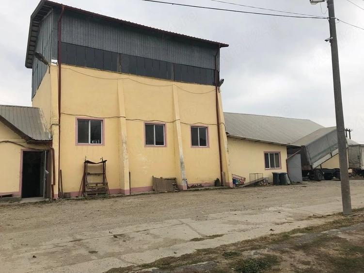 Spațiu comercial, de 955 mp, în Schinteiești